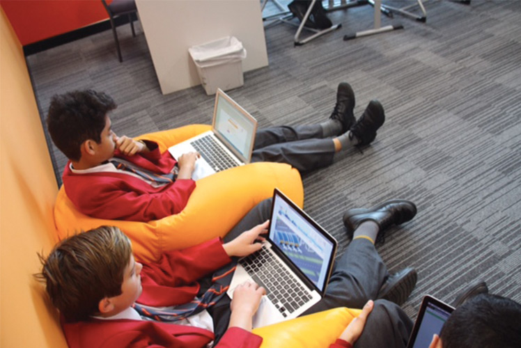 St George Grammar students using WordFlyers